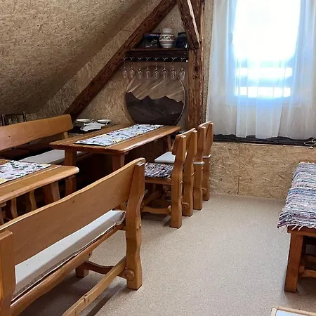 Apartmán Pemikas Ii